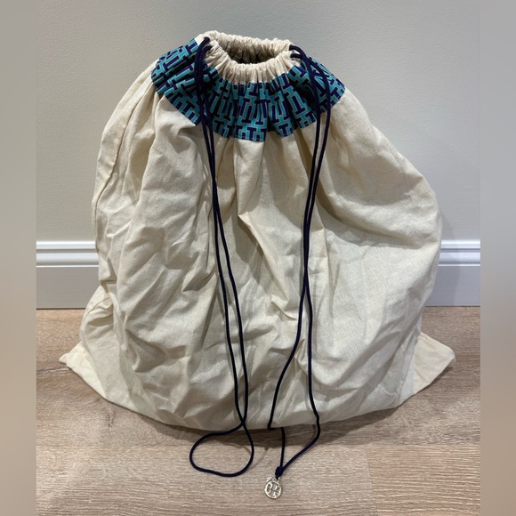 Tory Burch Ivy Side Zip Black Pebbled Leather Shoulder Tote Bag - Picture 11 of 13